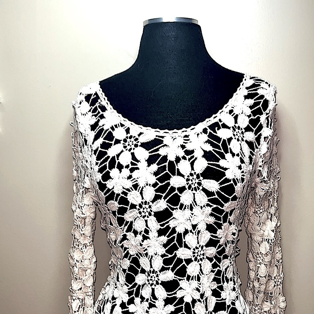 Nwot LA Hearts ivory M swim suit coverup or a dress with a dress shaper under. - Picture 3 of 4